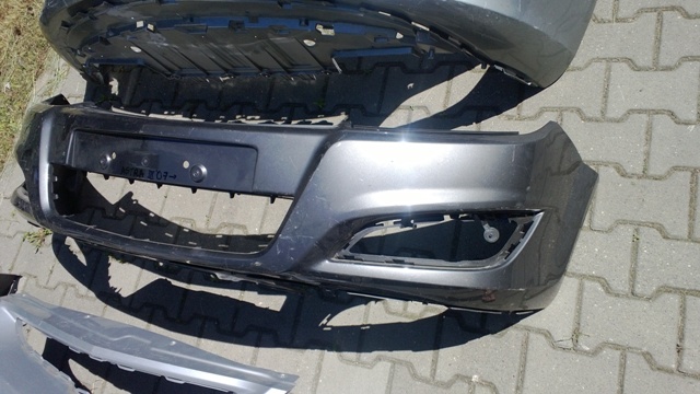 Opel - Astra - H - 5 drzwi - (2007 - 2014) - Karoseria / Zderzak przedni
