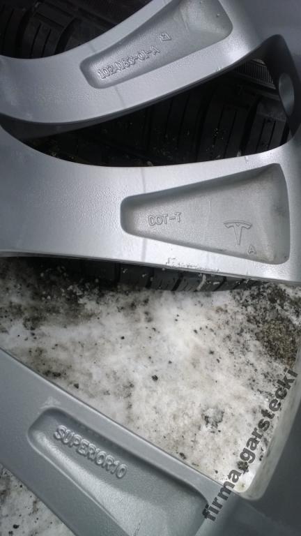 Tesla - Model S - (2012-) - Koła / Felgi alu/z lekkich stopów