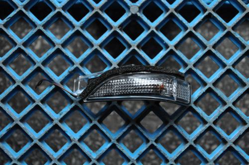 Toyota - Corolla - 4 drzwi - (2013 - 2016) - Lusterka / Kierunkowskaz w lusterku lewy