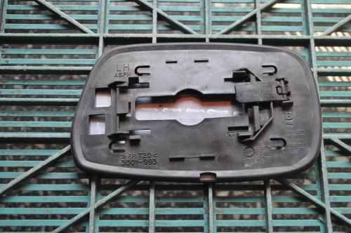 Toyota - Avensis - Kombi - (1998 - 2000) - Lusterka / Wkład lewego elektrycznego