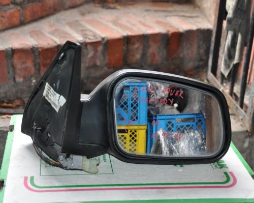 Land Rover - Discovery - 5 drzwi - (1998 - 2002) - Lusterka /  Prawe elektryczne