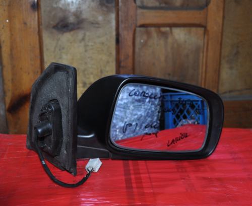 Toyota - Corolla - 5 drzwi - (2004 - 2007) - Lusterka /  Prawe elektryczne