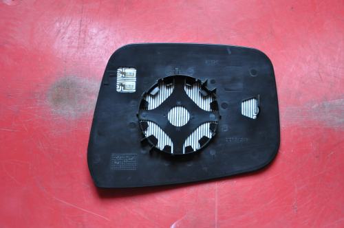 Nissan - Navara - Pick-up - 2 drzwi - (2010-) - Lusterka / Wkład lewego elektrycznego