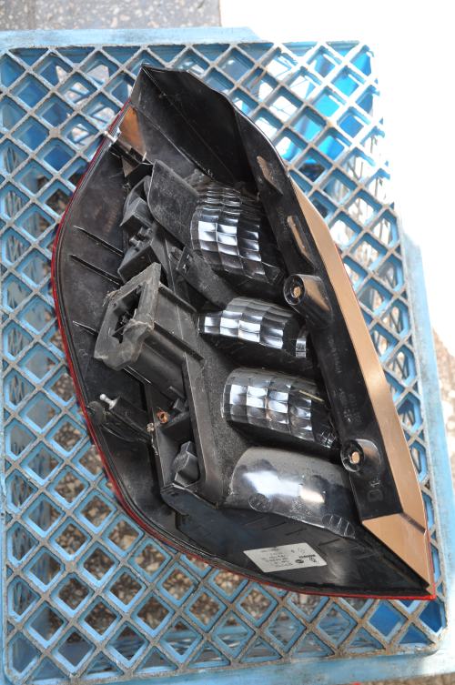 Renault - Scenic - Grand - (2004 - 2006) - Oświetlenie / Lampa tylna  prawa