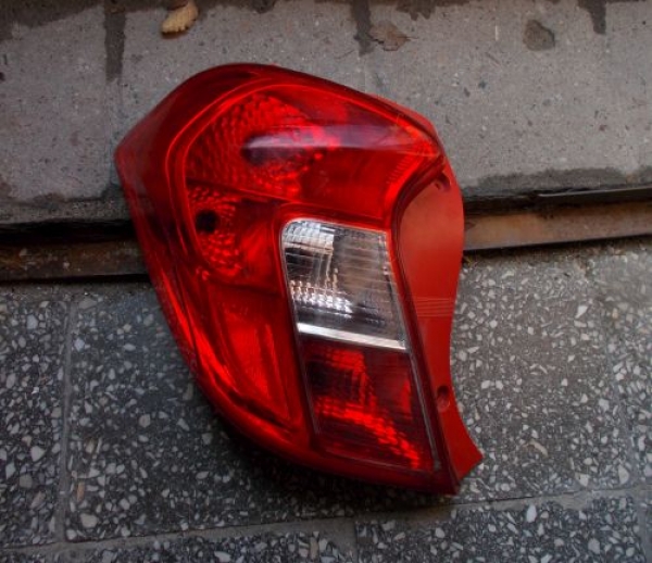 Opel - Karl - (2015-) - Oświetlenie / Lampa tylna lewa