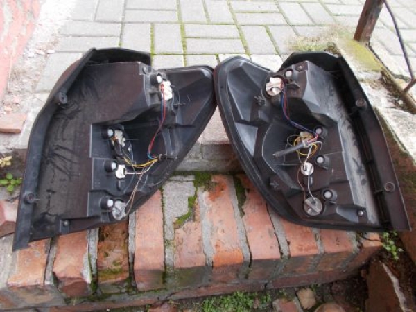 Chevrolet - Captiva - (2006 - 2011) - Oświetlenie / Lampa tylna  prawa