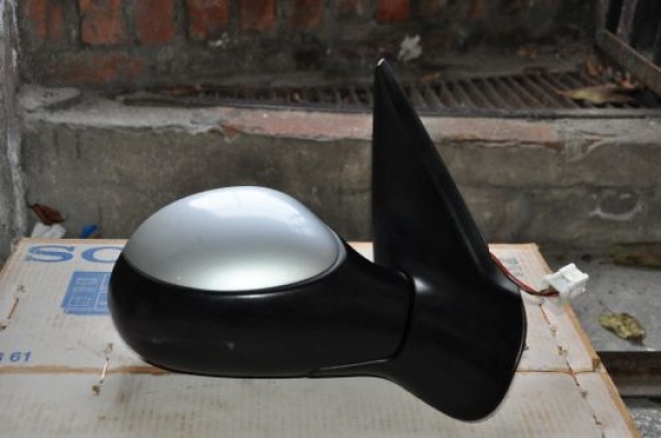 Peugeot - 206 - CC - Cabrio - (2000 - 2003) - Lusterka /  Prawe elektryczne