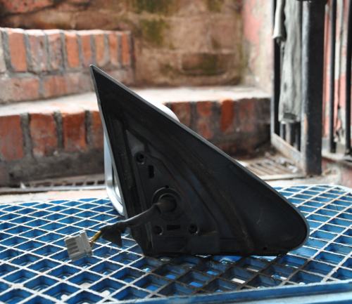 Honda - HR-V - 5 drzwi - (1998 - 2001) - Lusterka /  Lewe elektryczne