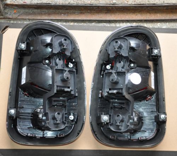 MINI - Mini Countryman - (2010 - 2017) - Oświetlenie / Lampa tylna  prawa