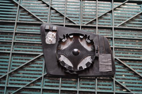 Mercedes-Benz - E-Klasa - W212 - (2009 - 2013) - Lusterka / Wkład lewego elektrycznego