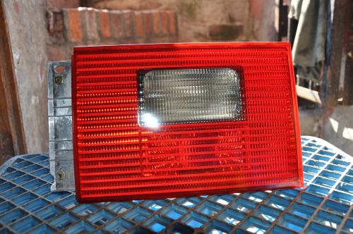 Volkswagen - Sharan - (2000 - 2004) - Oświetlenie / Lampa tylna prawa wewnętrzna