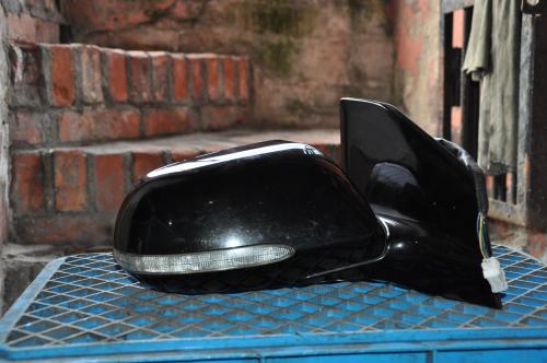 Honda - Civic - 3 drzwi - (2003 - 2005) - Lusterka /  Prawe elektryczne