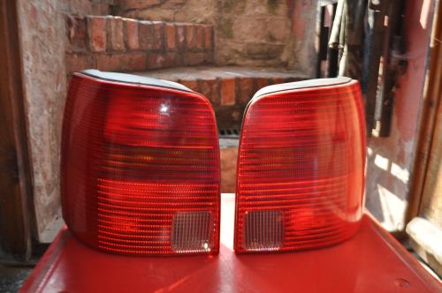 Volkswagen - Passat - Kombi - (1997 - 2000) - Oświetlenie / Lampa tylna lewa