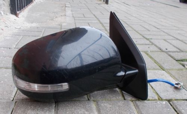 Mitsubishi - Outlander - (2009 - 2012) - Lusterka /  Prawe elektryczne