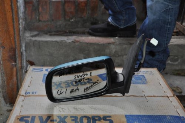 Daihatsu - Sirion - (2003 - 2007) - Lusterka /  Lewe elektryczne