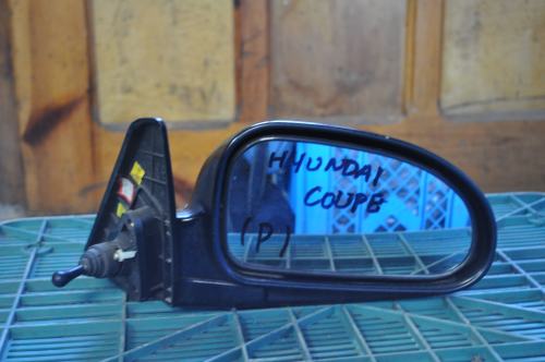 Hyundai - Coupe - (1996 - 1999) - Lusterka / Prawe ręczne wewnętrznie regulowane