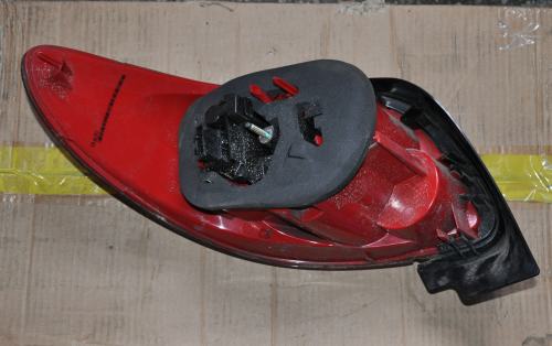 Peugeot - 206 - CC - Cabrio - (2003 - 2007) - Oświetlenie / Lampa tylna  prawa