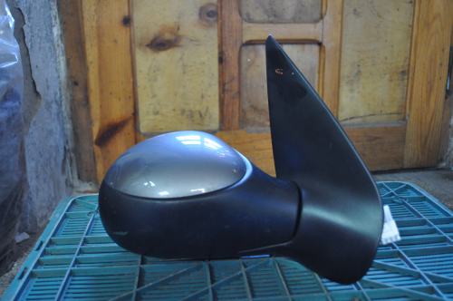 Peugeot - 206 - 3 drzwi - (2003 - 2009) - Lusterka /  Prawe elektryczne