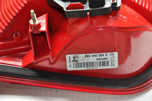 Seat - Alhambra - (2010-) - Oświetlenie / Lampa tylna prawa wewnętrzna