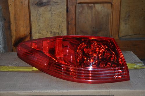 Peugeot - 607 - (2004 - 2010) - Oświetlenie / Lampa tylna lewa