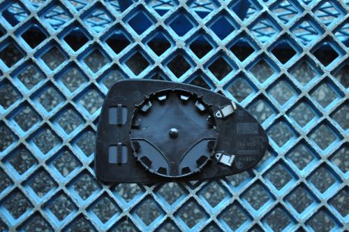 Opel - Corsa - D - 5 drzwi - (2006 - 2011) - Lusterka / Wkład lewego elektrycznego