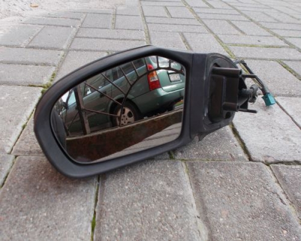 Mercedes-Benz - B-Klasa - W245 - (2005 - 2008) - Lusterka /  Lewe elektryczne