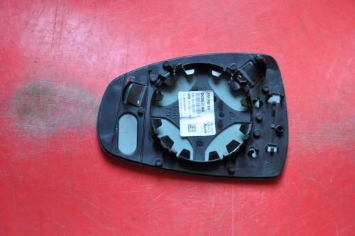 Audi - A1 - 3 drzwi - (2010 - 2015) - Lusterka / Wkład prawego elektrycznego