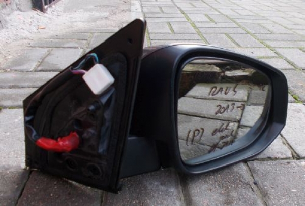 Toyota - RAV 4 - 5 drzwi - (2013 - 2016) - Lusterka /  Prawe elektryczne