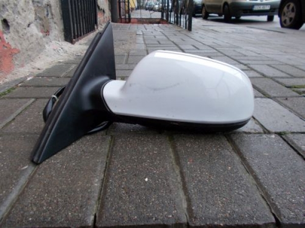 Audi - A4 - Kombi - (2008 - 2012) - Lusterka /  Lewe elektryczne