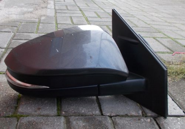 Toyota - RAV 4 - 5 drzwi - (2016 - 2019) - Lusterka /  Prawe elektryczne