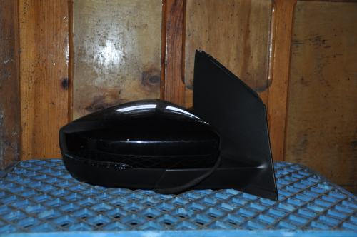 Volkswagen - Polo - 5 drzwi - (2009 - 2014) - Lusterka /  Prawe elektryczne