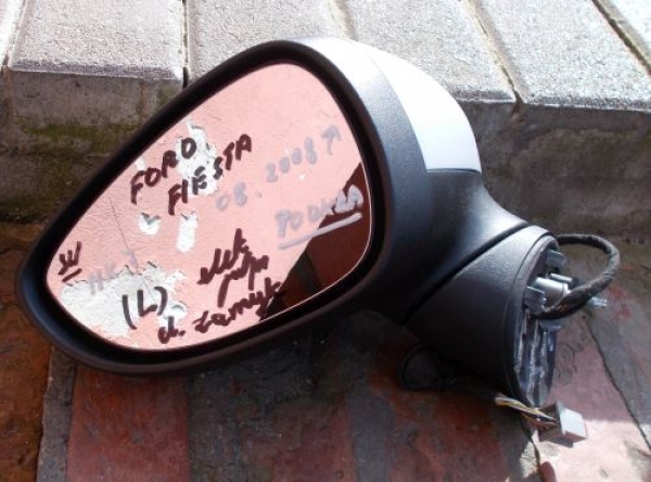 Ford - Fiesta - 5 drzwi - (2013-) - Lusterka /  Lewe elektryczne