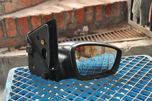 Volkswagen - Up! - 3 drzwi - (2011 - 2016) - Lusterka /  Prawe elektryczne