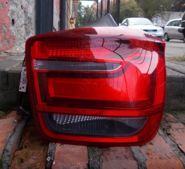 BMW - Seria 1 - F20 - 3 drzwi - (2011 - 2015) - Oświetlenie / Lampa tylna  prawa