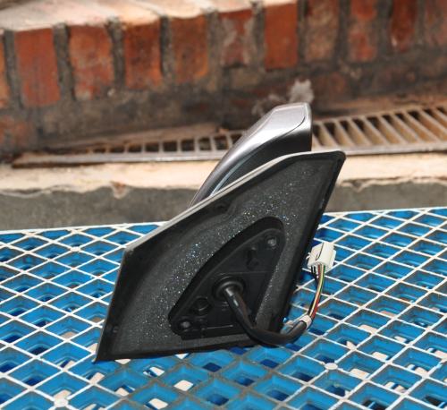 Toyota - Avensis - 4 drzwi - (2003 - 2006) - Lusterka /  Prawe elektryczne