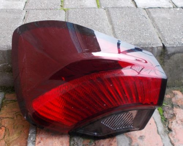 Fiat - Tipo - Kombi - (2016-) - Oświetlenie / Lampa tylna lewa