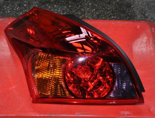 Kia - Cee´d - 5 drzwi - (2009 - 2012) - Oświetlenie / Lampa tylna lewa