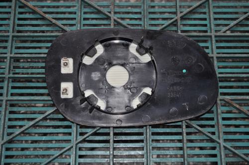 Mitsubishi - Carisma - 4 drzwi - (1996 - 1999) - Lusterka / Wkład lewego elektrycznego