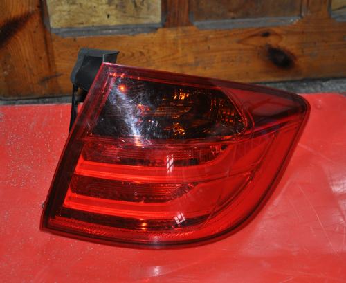BMW - Seria 3 - F31 - Kombi - (2012 - 2015) - Oświetlenie / Lampa tylna  prawa