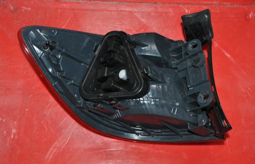 BMW - Seria 3 - F31 - Kombi - (2012 - 2015) - Oświetlenie / Lampa tylna  prawa