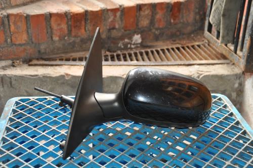 Opel - Corsa - C - 3 drzwi - (2000 - 2003) - Lusterka / Lewe ręczne wewnętrznie regulowane