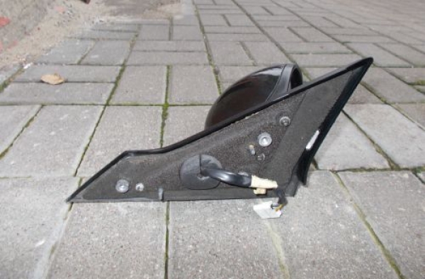 Alfa Romeo - GT - Coupe - (2003 - 2010) - Lusterka /  Prawe elektryczne