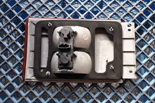 Volkswagen - Sharan - (2000 - 2004) - Oświetlenie / Lampa tylna prawa wewnętrzna