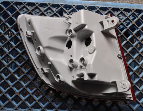 Skoda - Superb - Kombi - (2013 - 2015) - Oświetlenie / Lampa tylna  prawa