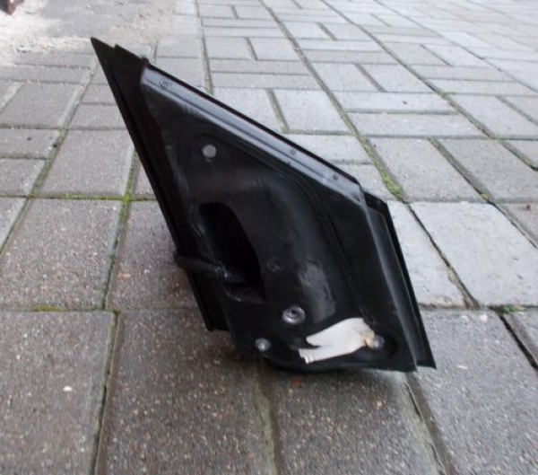 Volkswagen - Polo - 3 drzwi - (2014 - 2017) - Lusterka /  Lewe elektryczne