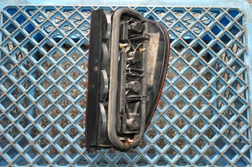 Volkswagen - Caddy - Osob./Tow.- (1995 - 2003) - Oświetlenie / Lampa tylna lewa