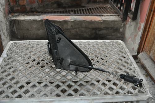 Volkswagen - Polo - 3 drzwi - (1997 - 1999) - Lusterka / Lewe ręczne wewnętrznie regulowane