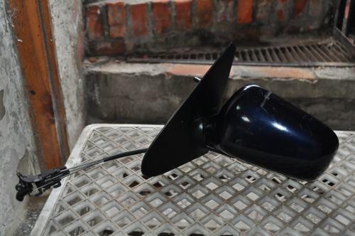 Volkswagen - Polo - 5 drzwi - (1997 - 1999) - Lusterka / Lewe ręczne wewnętrznie regulowane