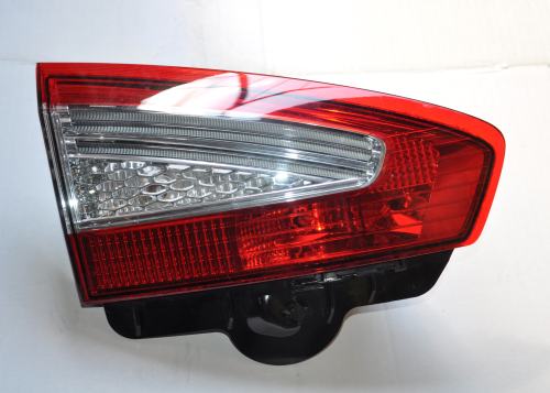 Ford - Mondeo - Kombi - (2010 - 2015) - Oświetlenie / Lampa tylna lewa wewnętrzna