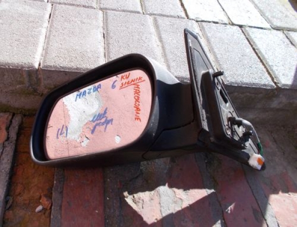 Mazda - 6 - 4 drzwi - (2002 - 2005) - Lusterka /  Lewe elektryczne